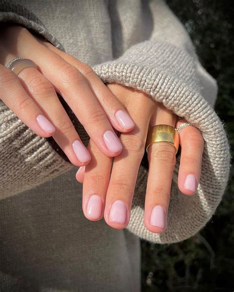 What Are Clean Girl Nails—and How to Get the Look 